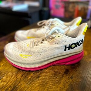 HOKA ONE ONE Women's Low-top Sneakers